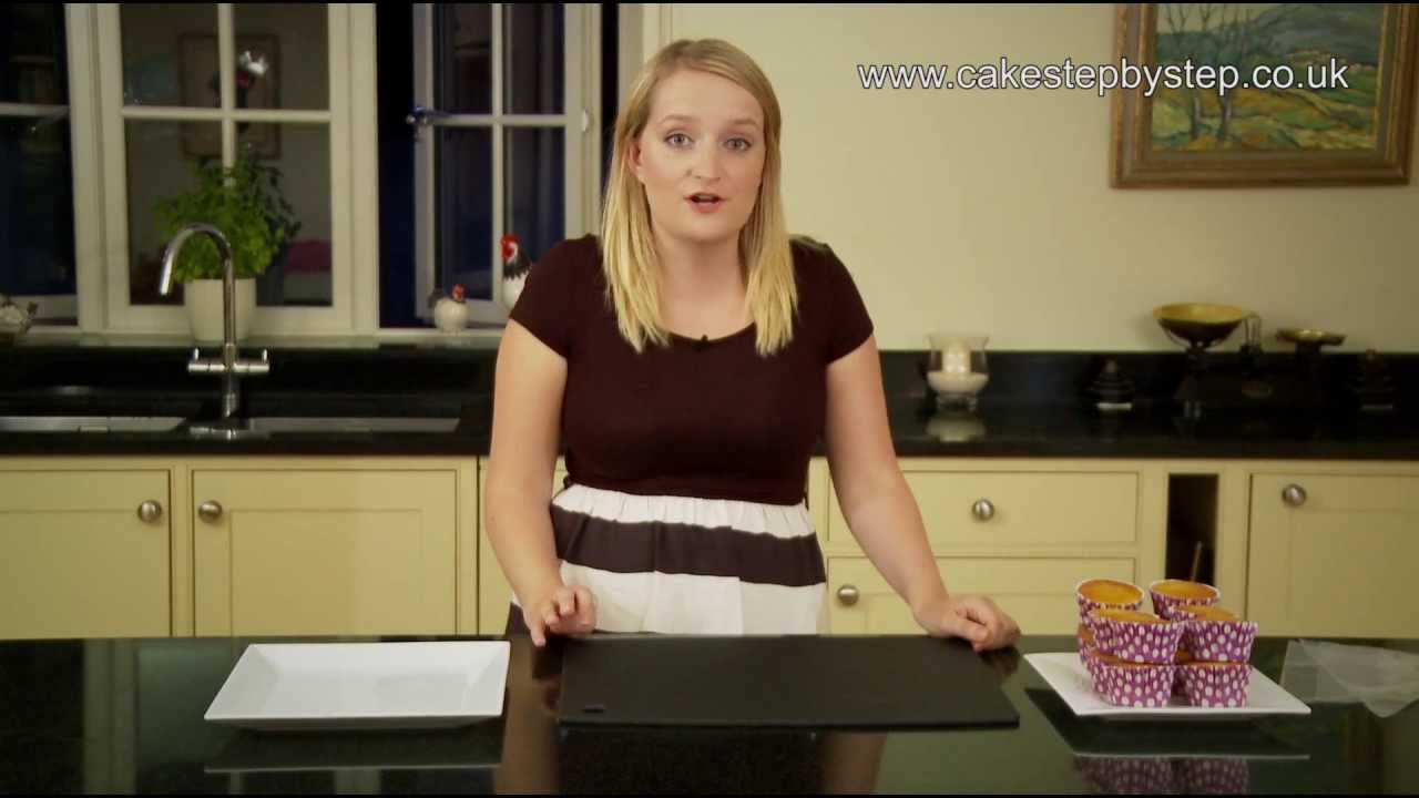 Professional Cake Decorating Step By Step - Cupcake Icing ...