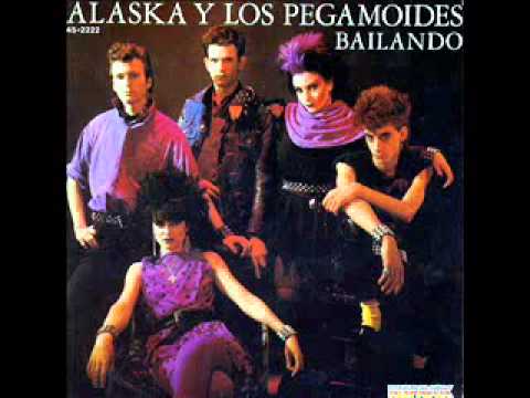 Alaska And The Pegamoides Bailando Alaska And The Pegamoides Bailando
