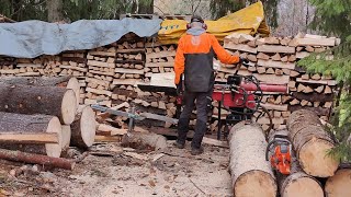 Puiden Pilkkomista Timco 12 T Halkomakoneella