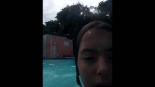 Na Piscina Com Minha Amiga E O Meu Irmão
