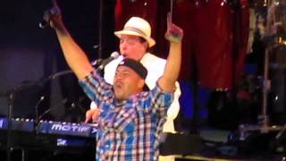 Sergio Mendes With H2o Mas Que Nada Live At Hollywood Bowl Sergio Mendes With H2o Mas Que Nada Live At Hollywood Bowl
