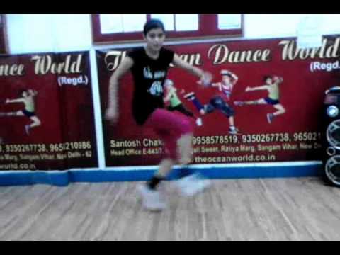 CHAL KUDIYE-Delhis biggest hip-hopper girl - everybody must...