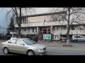 Видео Киевляне несут цветы к посольству Польши