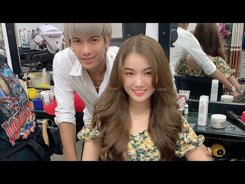 cách cắt tóc lướt layer sole, và uốn sóng lơi hàn quốc .hùng đông tinh hair