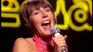 Watch Helen Reddy I Am Woman video