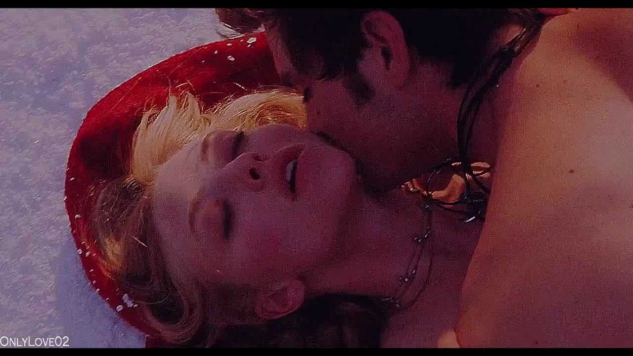 Итальянское Порно С Красной Шапочки