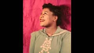 Watch Ella Fitzgerald Looking For A Boy video