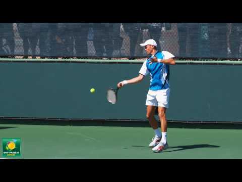 Nikolay ダビデンコ hitting forehands and backhands -- Indian Wells Pt． 13