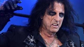 Watch Alice Cooper Catch Me If You Can video