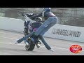 video Chica se cae de motocicleta haciendo acrobacias Video.flv