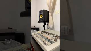 Din Sync Re-909 Sound Demo