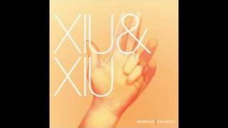 Watch Xiu Xiu Hello From Eau Claire video