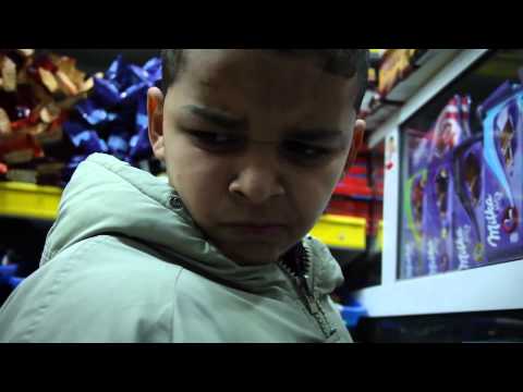pub algérienne chema :p الطفل الذي ابكى العالم