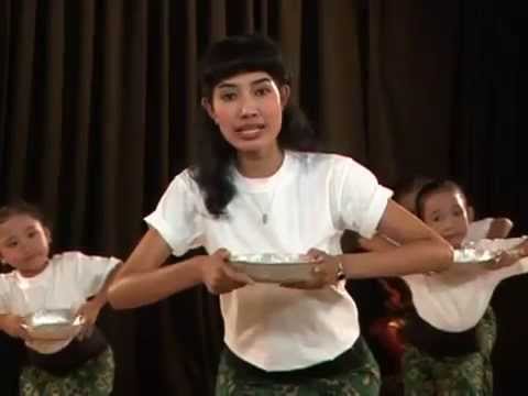 BELAJAR TARI BALI PART 12 - TARI PENDET LKB SARASWATI