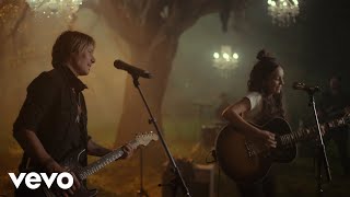 Watch Amy Shark Love Songs Aint For Us feat Keith Urban video