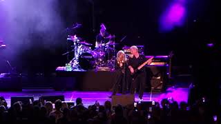 Watch Bonnie Tyler Notes From America video