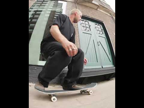 Jorge Simoes flip in and flip out!