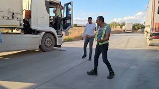 Tır Şöförlerinin Çılgın Eğlencesi
