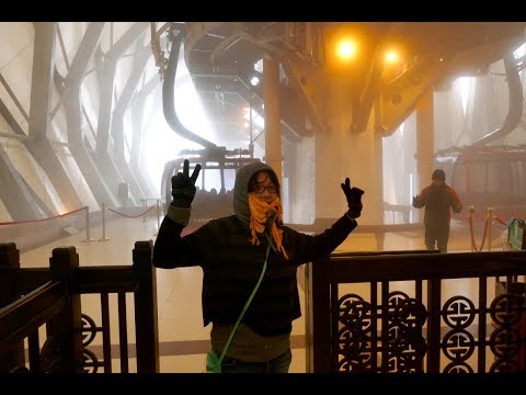 Fansipan cable car is a modern three-wire cable in the world.