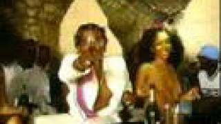 Watch Awilo Longomba Karolina video