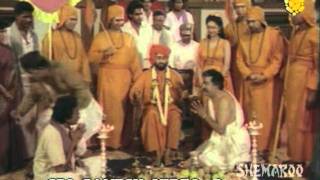 Kannada Hasya - Mla Cleans Others Feet - Kannada Hit Scenes