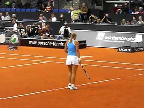 Service game of Sabine Lisicki vs Jエレナ ヤンコビッチ @ Porsche テニス Grand Prix 2009