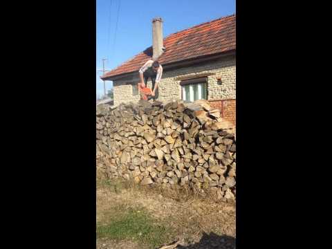 Nicu din Lelesti cu o Husqvarna 365 x-torq