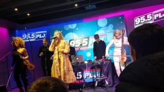 Download lagu Via Vallen Selow