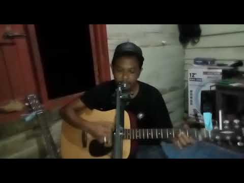 Suaranya renyah,rugi kalau gak dengerin...