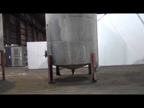 Used-5000 gallon 304 Stainless Steel vertical mix tank with an agitator - stock # 44375009