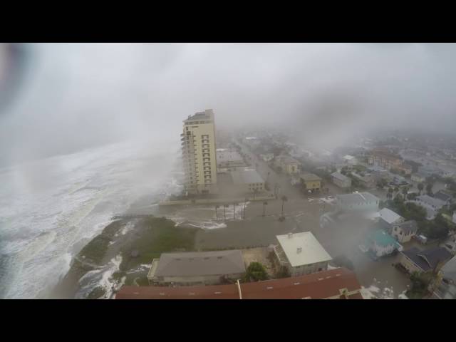 Time Lapse Shows Hurricane Matthew Slam Jacksonville Beach - Video