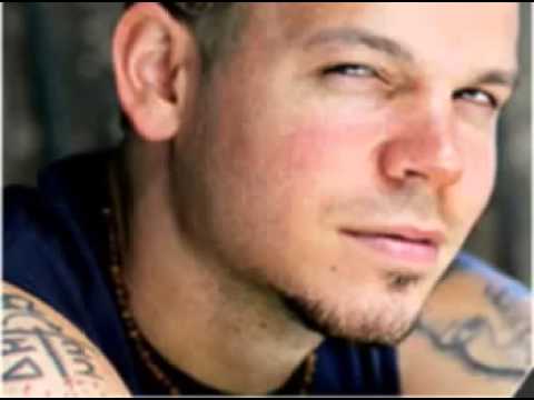 VIDEO DE CALLE 13 JAPON PON video de calle 13 japon pon: