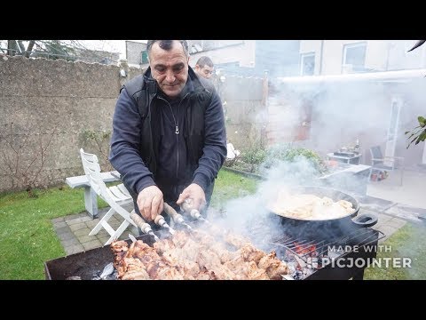 Шашлык и овощной омлет на мангале Шашлык и овощной омлет на мангале