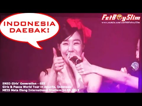 SNSD GIRLS GENERATION - GEE ( Tiffany : Indonesia Daebak) live...