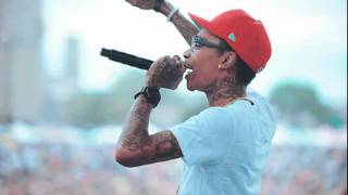 Watch Wiz Khalifa Taylor Hoe video