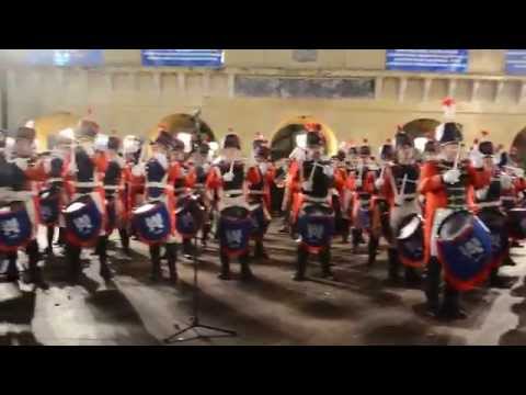 Bandera jaitsiera eta festaren azken uneak