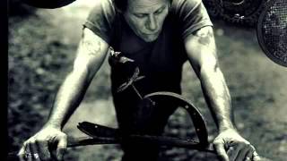 Watch Tom Waits Ill Be Gone video