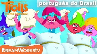 Uma Guerra De Travesseiros Épica Trolls O Ritmo Continua