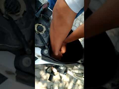 VIDEO : pemasangan kapasitor pada honda revo - kapasitor 6800 uf/ 35 volt. ...