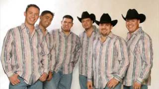 Watch Duelo Esto No Es Amor video