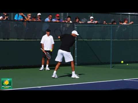 James ブレーク hitting forehands and backhands -- Indian Wells Pt． 05