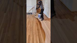 Aplicando Barniz En Piso De Madera Dos Un Cuarto Red Oak