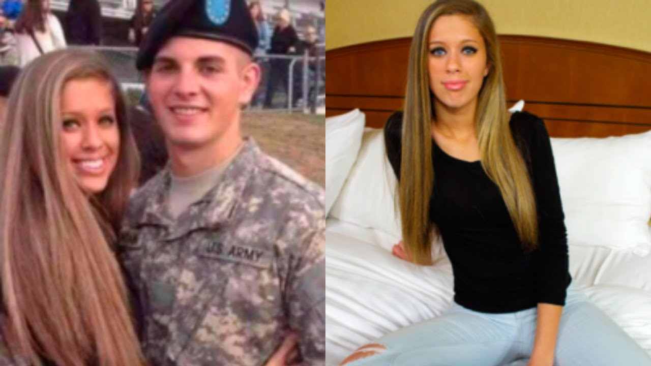 Красивая блондинка снимает видео для своего парня в армии