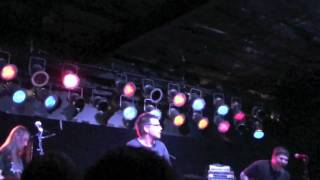 Watch 88 Fingers Louie Reparation video