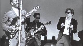 Watch Muddy Waters Shes 19 Years Old video