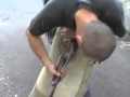 Un maréchal ferrant pour mon âne à Retournac, au sud de l'Auvergne