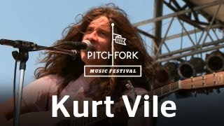Watch Kurt Vile Freeway video