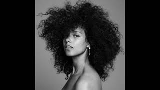 Watch Alicia Keys Girl Cant Be Herself video