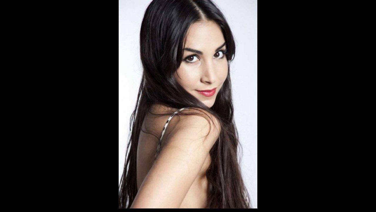 Турецкая красавица Sila Sahin