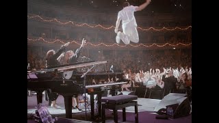 Watch Jamie Cullum The Pianoman At Christmas video